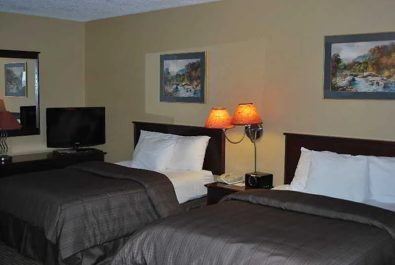 Days Inn By Wyndham Calgary South 3*,