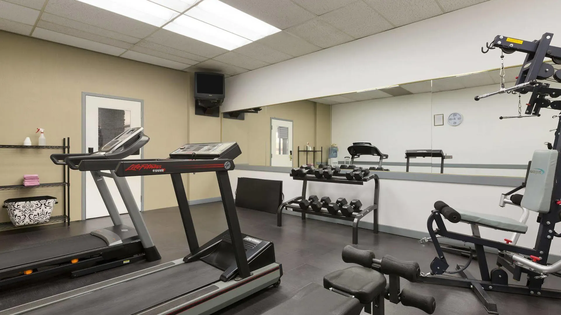 Days Inn By Wyndham Calgary South