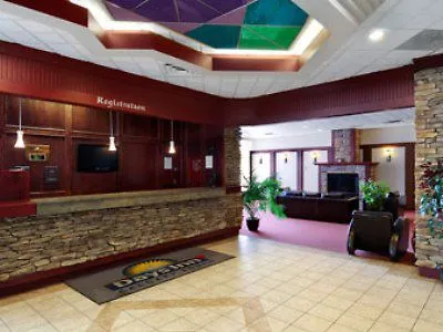 Days Inn By Wyndham Calgary South Hotel